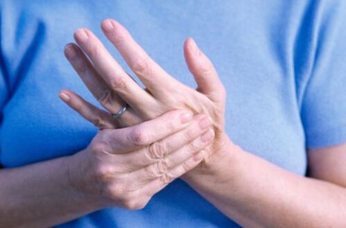 Болка в ставите на ръцете и пръстите - признак на различни заболявания
